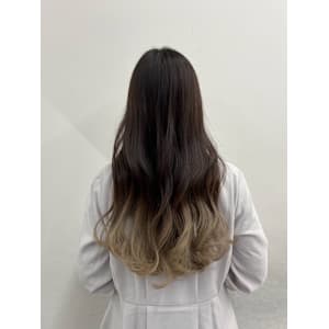 グラデーションカラー - siesta by amble luxe 池袋【シエスタ バイ アンブルリュクス】【シエスタ バイ アンブルリュクス】掲載中