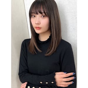 セミロングヘア