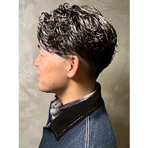 ニュアンスパーマ ツーブロック 束感 黒髪ショート 30代 - 完全個室 THIS IS BARBER 3rd【カンゼンコシツ ディスイズバーバーサード】掲載中