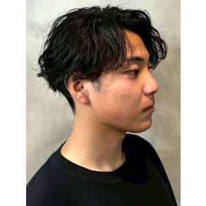 ニュアンスパーマ センターパート ツーブロックマッシュ