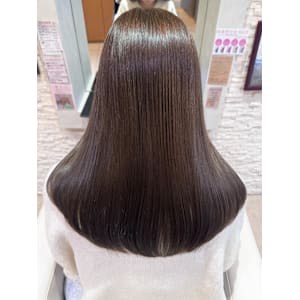 オリーブベージュでつくる艶髪 - VISAGE plus【ヴィサージュ プラス】【ヴィサージュ プラス】掲載中