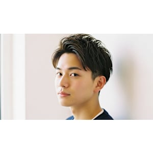 【メンズ】刈り上げ×センターパートスタイル