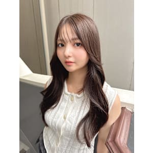 透明感と艶感アップのグレージュカラー - fiica 表参道 【フィーカ】【フィーカ　オモテサンドウ】掲載中