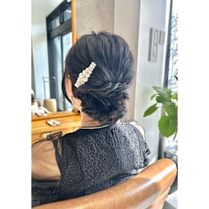 結婚式ヘアアレンジ☆ - 半個室型美容室 Sourire 西新店【ハンコシツガタビヨウシツ スーリール ニシジンテン】掲載中