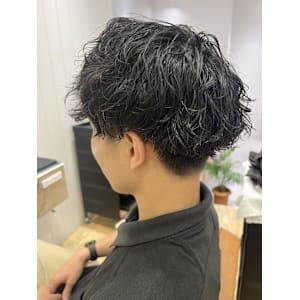 ツイストスパイラルパーマ/メンズパーマ/特殊パーマ - Oli by ohana【オリ バイ オハナ】【オリ バイ オハナ】掲載中