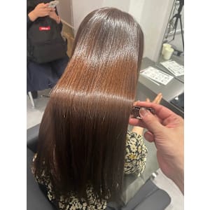 艶髪ストレート・シアーブラウンカラー - N° jemica 札幌 【ナンバー ジェミカ】髪質改善＆ダブルカラー【ナンバー ジェミカ サッポロ カミシツカイゼンアンドダブルカラー】掲載中