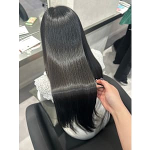 縮毛矯正＆カラー／艶髪ダークグレー - N° jemica 札幌 【ナンバー ジェミカ】髪質改善＆ダブルカラー【ナンバー ジェミカ サッポロ カミシツカイゼンアンドダブルカラー】掲載中