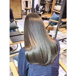 トゥルツヤオリーブブラウン＆TOKIOトリートメント