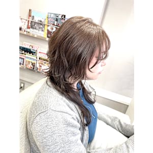 ジンジャーグレージュ×ウルフカット - AUTHEN.HAIR【オーセンヘアー】掲載中