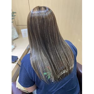 グレージュ☆ハイライト - EMU international 白岡 CUTE店【エムインターナショナル】掲載中