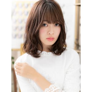 小顔斜めバングくせ毛風ヘルシースタイル　ミディアムレイヤー - COVER HAIR bliss【カバーヘア ブリス】北浦和/北浦和西口店【カバー ヘア ブリス キタウラワ キタウラワニシグチテン】掲載中