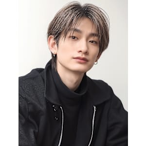 艶感アッシュグレーショートマッシュウルフp1　ダークアッシュ