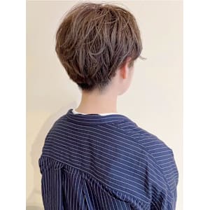 可愛いだけじゃななくて、カッコいい刈り上げショート