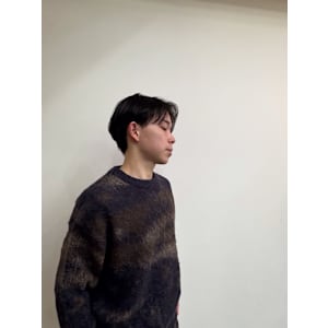 マッシュベースの2WAYセンターパート - oui oui hair make et cetera【ウイウイヘアメイクエトセトラ】掲載中