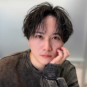 センターパート×ツイストスパイラルパーマ【代表 田端麗治】 - Men’s salon Zina 天神 ［メンズカット/眉毛/韓国/パーマ］【メンズサロンジーナ】【メンズサロン　ジーナ　テンジン　メンズカット　マユゲ　カンコク　パーマ　メンズサロン　ジーナ】掲載中