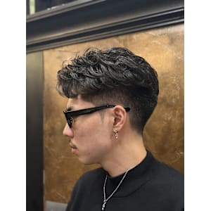 おしゃれショートウェーブパーマ - 銀座shino~灯~HANARE メンズ 理容室 barber【トモシビ ハナレ バーバー 】【ギンザシノトモシビハナレメンズリヨウシツバーバー】掲載中