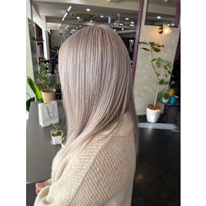 ホワイトカラー - AIZU 渋沢 白髪ぼかし ハイライト 髪質改善【アイズ シブサワ シラガボカシ ハイライト カミシツカイゼン】掲載中