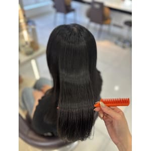 つやツヤ縮毛矯正 - Fits【フィッツ】掲載中