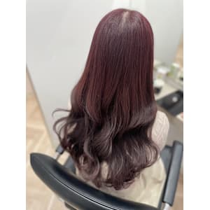  『ROW横浜』ワインレッド×透明感