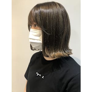 小顔カット/切りっぱなしボブ×アッシュベージュ - ROW 横浜【ロウ】【ロウヨコハマ】掲載中