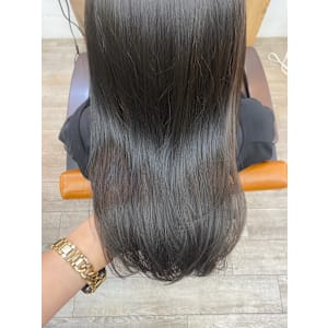 レイヤーロンググレーベージュ黒髪アッシュブラック前髪パーマ - ROW 横浜【ロウ】【ロウヨコハマ】掲載中