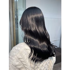 髪質改善で潤いとぅるんな艶髪コリアンブラック - ROW 横浜【ロウ】【ロウヨコハマ】掲載中