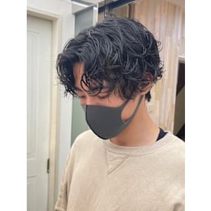メンズスパイラルパーマ爽やか前下がりセンター - ROW 横浜【ロウ】【ロウヨコハマ】掲載中