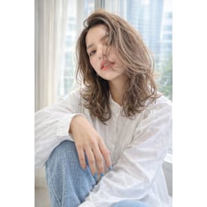 大人可愛いゆるふわミディアム - La Bless 大阪梅田サロン[LINKS前]【ラ ブレス オオサカウメダサロン】掲載中