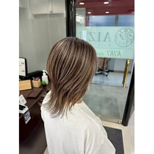 白髪ぼかしハイライト - AIZU本厚木 白髪ぼかし ハイライト バレイヤージュ 髪質改善【アイズホンアツギ シラガボカシ ハイライト バレイヤージュ カミシツカイゼン】掲載中