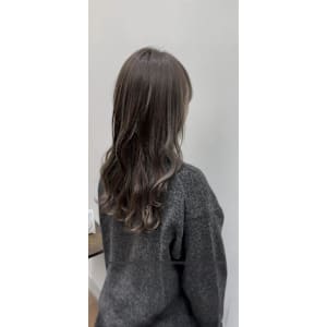 ロング・アッシュベージュ・20代 - 半個室型美容室 Sourire 小倉店【ハンコシツガタビヨウシツ スーリール コクラテン】掲載中