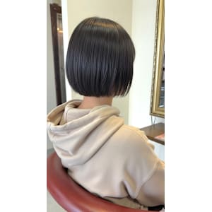 切りっぱなしボブ - Lourdes hair design【ルルドヘアーデザイン】掲載中
