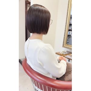 切りっぱなしボブ - Lourdes hair design【ルルドヘアーデザイン】掲載中