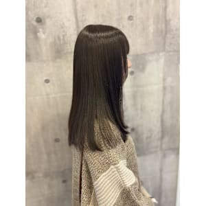 透明感オリーブグレージュ《ARCH Mayu》 - ARCH【アーチ】掲載中