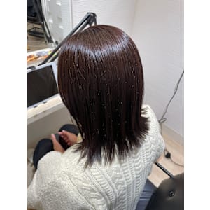 ボブスタイル顔まわりレイヤー