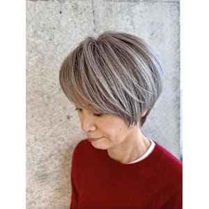 白髪ぼかし/プラチナシルバー/脱白髪染め - sweep 平尾【スウィープ　ヒラオ】掲載中