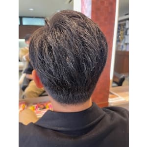 ソフト七三分け - エル美容室【エルビヨウシツ】掲載中