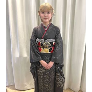 二十歳の集い - HAIR＆MAKE manis 髪質改善・白髪ぼかし【ヘアーアンドメイク マニス カミシツカイゼン シラガボカシ】掲載中