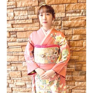 二十歳の集いシニヨンヘア - ENOMOTO 髪質改善・白髪ぼかし【エノモト】【エノモト】掲載中