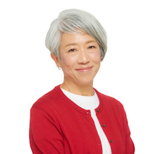 60代グレイヘアの方に◎骨格補正ショート