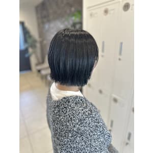 切りっぱなしボブ - L.E.M 泉中央店【レム イズミチュウオウテン】掲載中