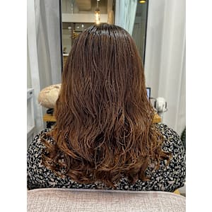 【デジタルパーマ】レイヤーカット・デジタルパーマ - HAIR&MAKE STUDIO MIMURO【ヘアメイク スタジオ ミムロ】掲載中