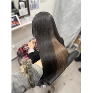 インナーカラー/ミルクティー/ツヤ髪 - ao. 渋谷/表参道 ダブルカラー・ハイトーン・髪質改善【アオ】【アオ シブヤ オモテサンドウ ダブルカラー ハイトーン カミシツカイゼン】掲載中