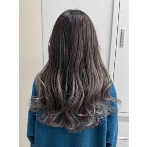 透明感シルバーカラー - siesta by amble luxe 池袋【シエスタ バイ アンブルリュクス】【シエスタ バイ アンブルリュクス】掲載中