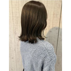 外ハネミディアムヘア - VISAGE【ヴィサージュ】【ヴィサージュ】掲載中