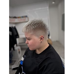 ホワイトカラー - DAMDEE TOKYO 心斎橋【ダムディートウキョウシンサイバシ】掲載中