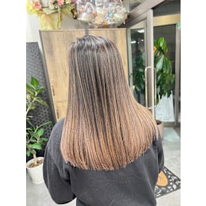 Motoki‘s Style - Amily hair salon ひたち野うしく店【アミリーヘアーサロン ヒタチノウシクテン】掲載中