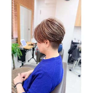 白髪ぼかし細めハイライト30代40代50代【藤沢　藤沢駅】 - STELLA by KENJE【ステラバイケンジ】掲載中