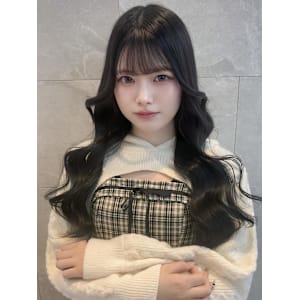 《中島遼香》ダークグレージュ/グレージュ - Ess 艶髪/髪質改善/韓国風【エスツヤガミカミシツカイゼンカンコクフウ】掲載中