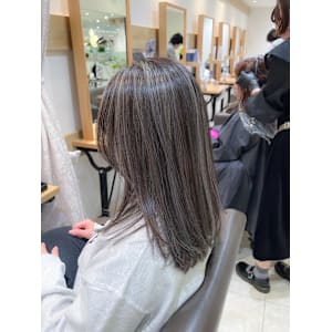 白髪ぼかし細めハイライト30代40代50代ベージュ - STELLA by KENJE【ステラバイケンジ】掲載中