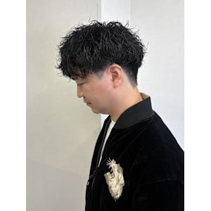 あまり派手すぎないゆるふわシャドウパーマ - Lia by KENJE【リアバイケンジ】掲載中